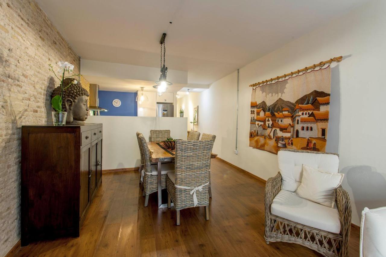 Luxurious & Alluring Home In Historic Town Valencia Exterior foto
